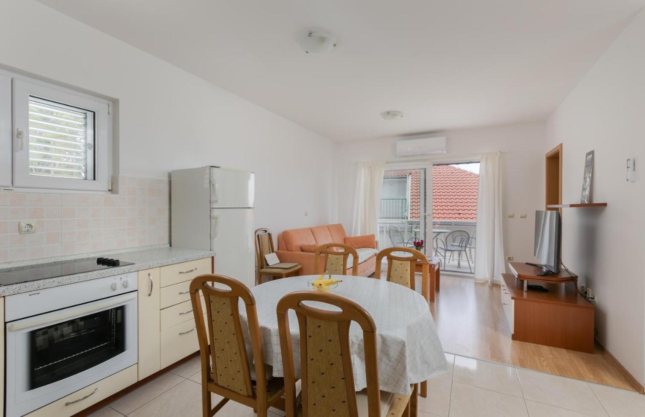 Apartman Mar18 Makarska Eksteriør billede
